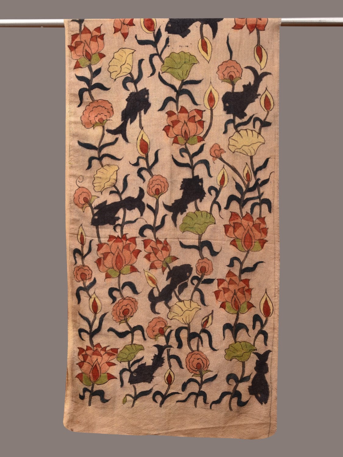 Cream Kalamkari Hand Painted Woolen Handloom Stole with Lotus and Fish Design ds3530