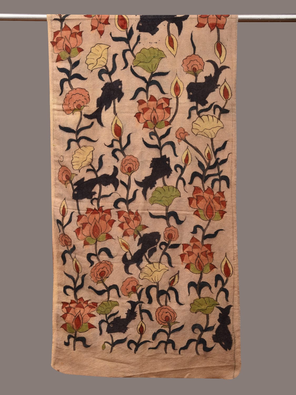 Cream Kalamkari Hand Painted Woolen Handloom Stole with Lotus and Fish Design ds3542