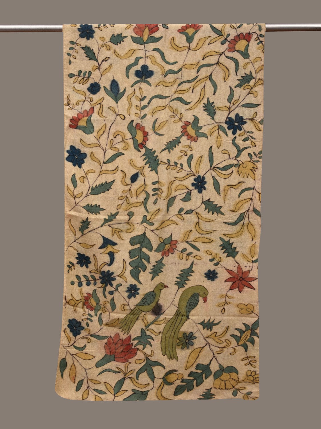 Cream Kalamkari Hand Painted Woolen Handloom Stole with Parrots and Floral Design ds3045