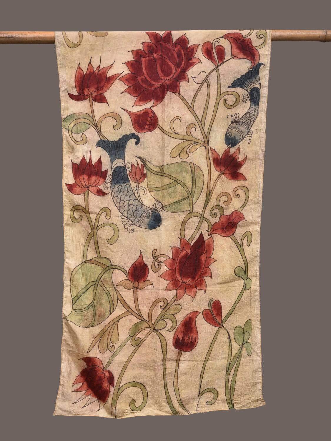 Cream Kalamkari Hand Printed Silk Handloom Stole with Lotus and Fishes Design ds2250