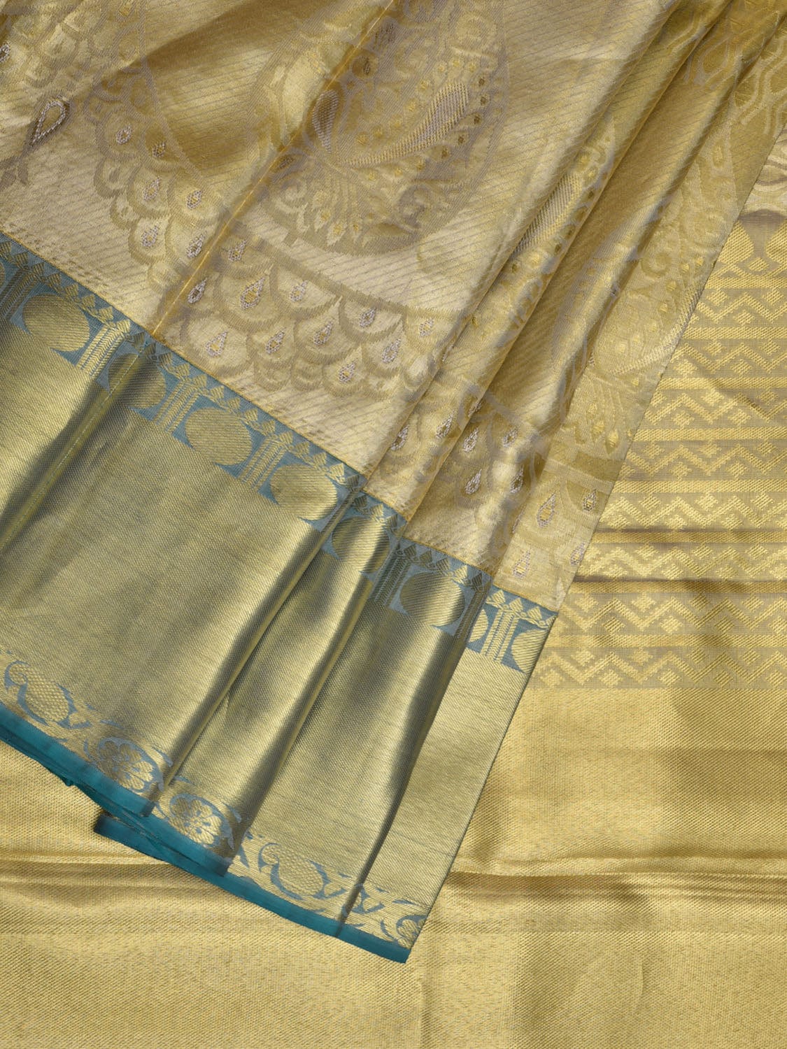 Cream Kanchipuram Silk Handloom Tissue Saree with All Over Design k0525