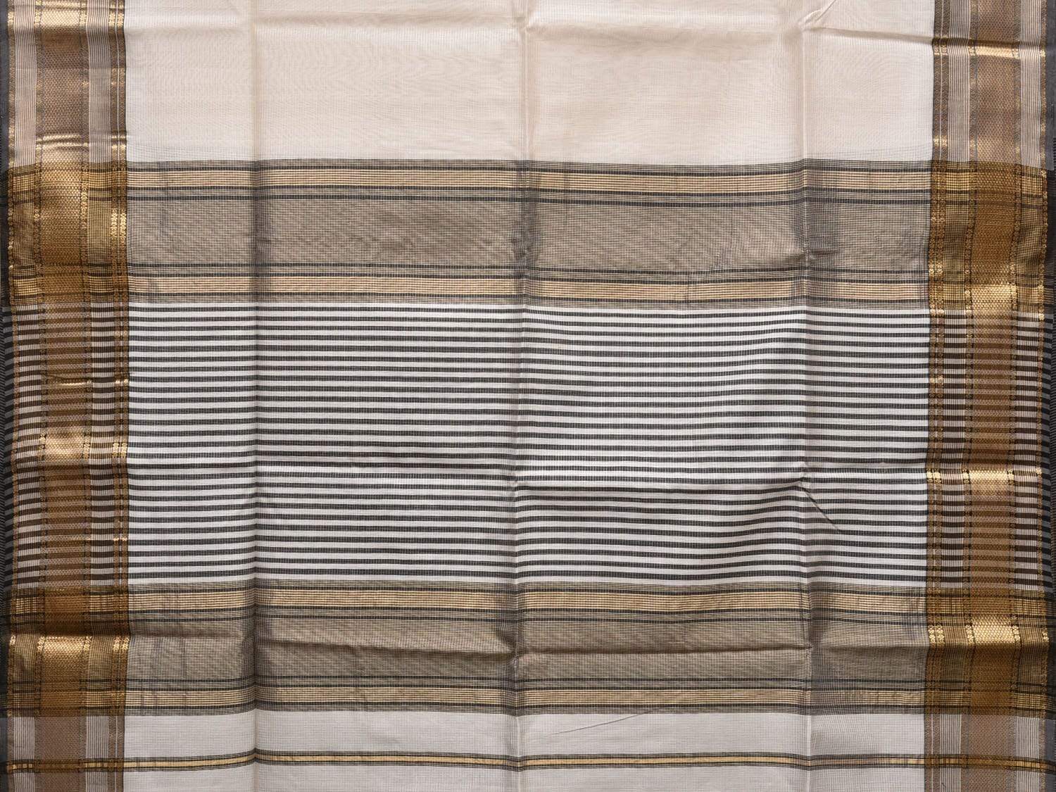 Cream Maheshwari Cotton Silk Handloom Saree with Strips Pallu Design m0139