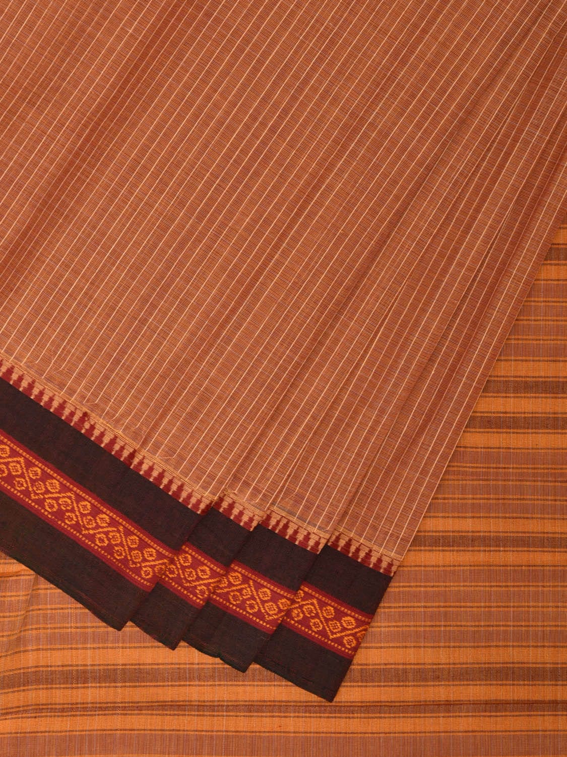 Cream Narayanpet Cotton Handloom Saree with Checks Design No Blouse np0846