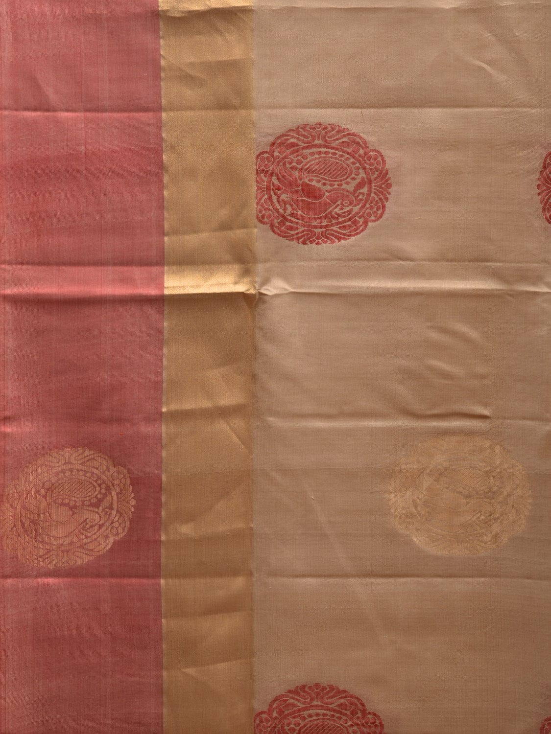 Cream Silk Handloom Saree with Kanchi Buta and Pallu Design o0296