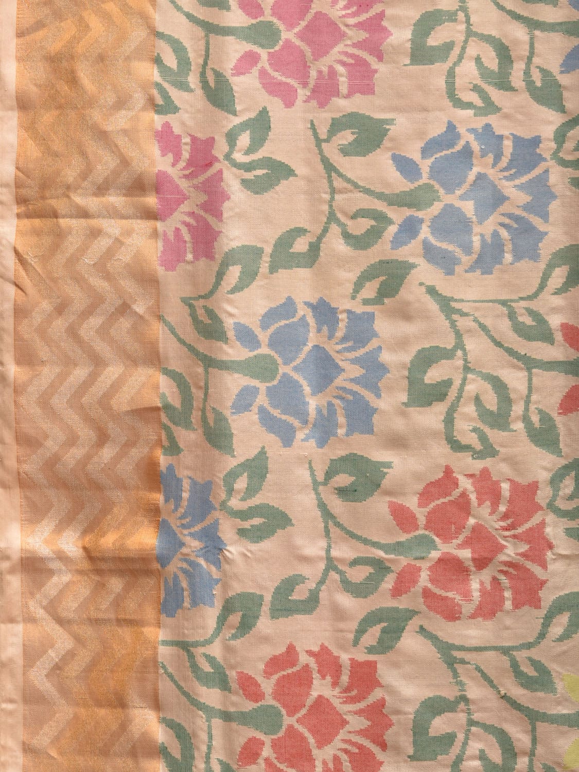 Cream Uppada Silk Handloom Saree with All Over Floral and Border Design u2250
