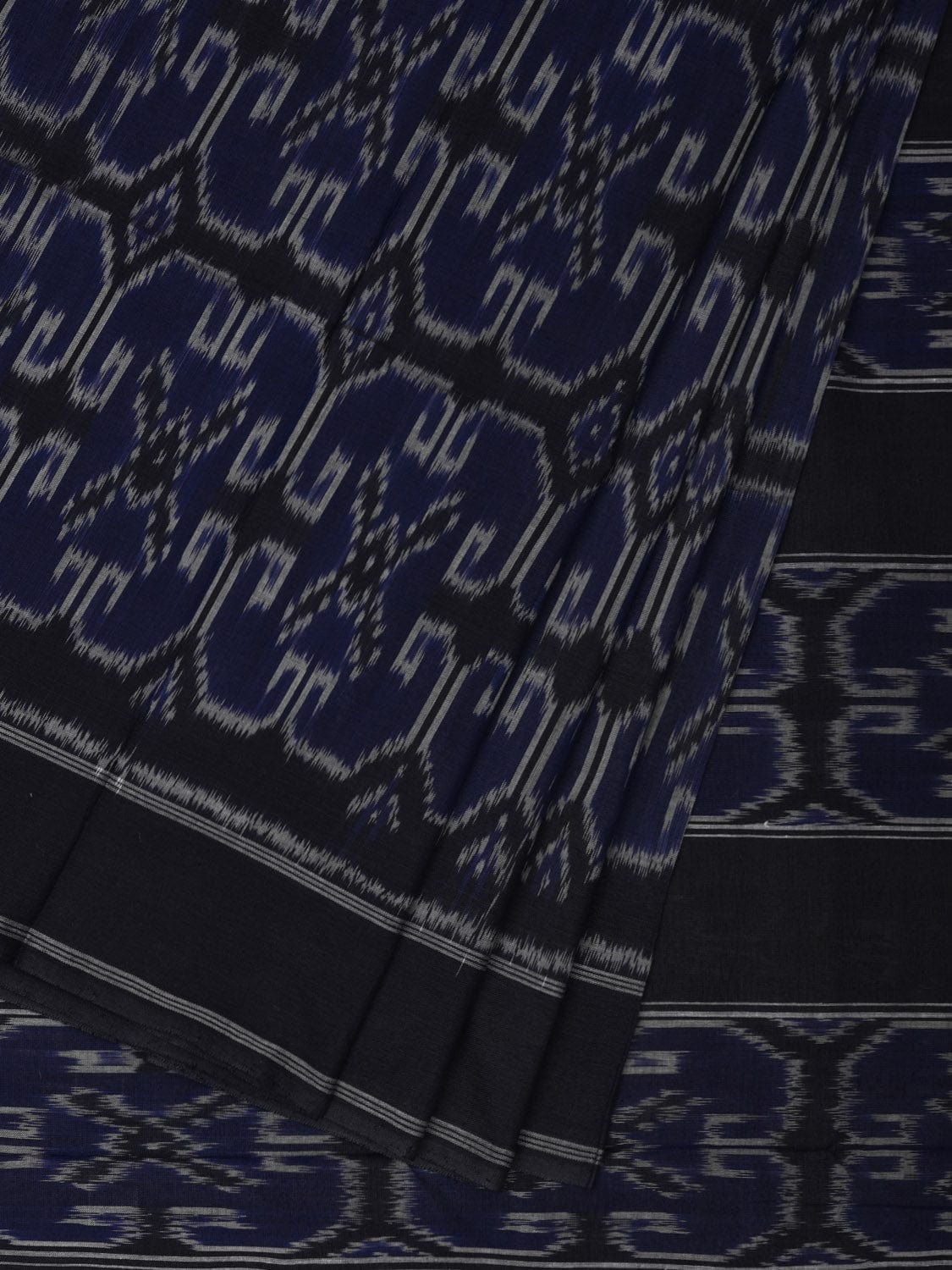 Dark Blue and Black Pochampally Ikat Cotton Handloom Saree with All Over Design i0645