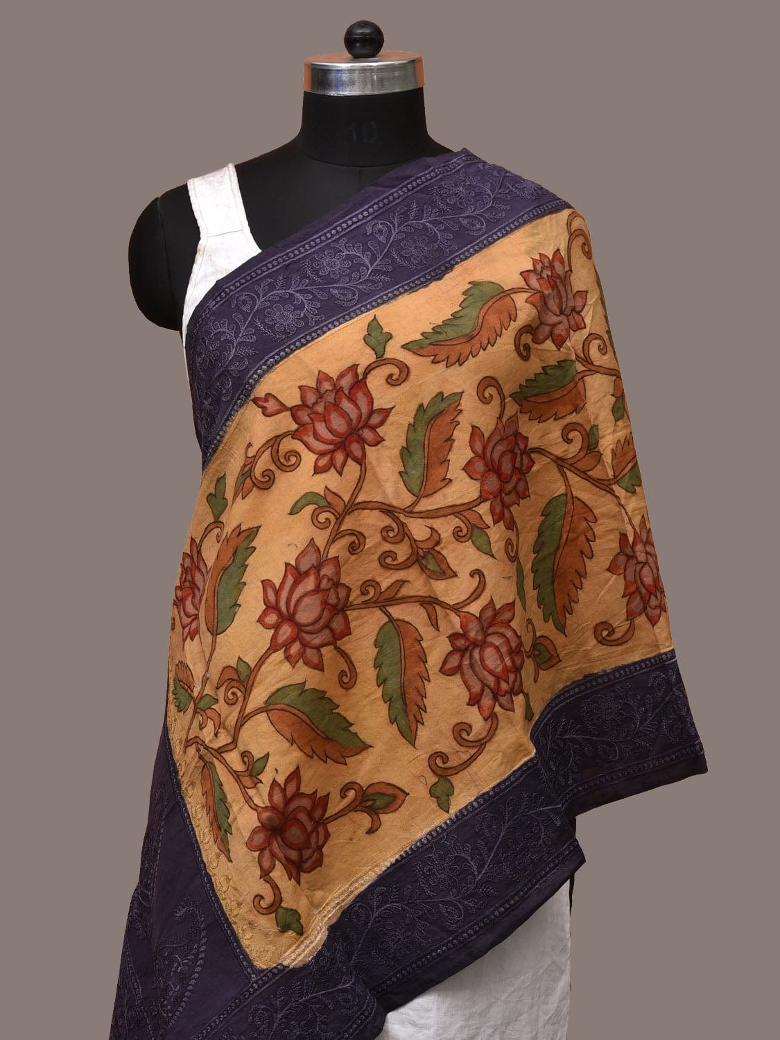 Dark Blue and Cream Kalamkari Hand Painted Kanchipuram Silk Handloom Stole with Lotus and Embroidary Design ds3177