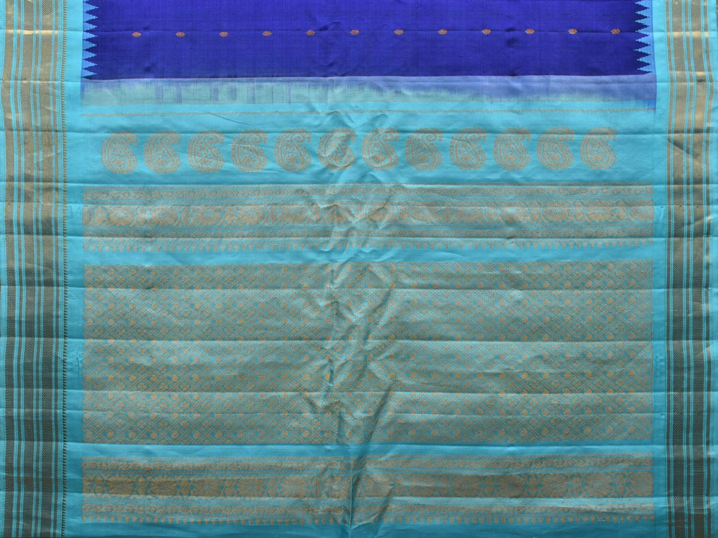 Dark Blue and Light Blue Gadwal Silk Handloom Saree with Mango Pallu and Temple Border Design g0310