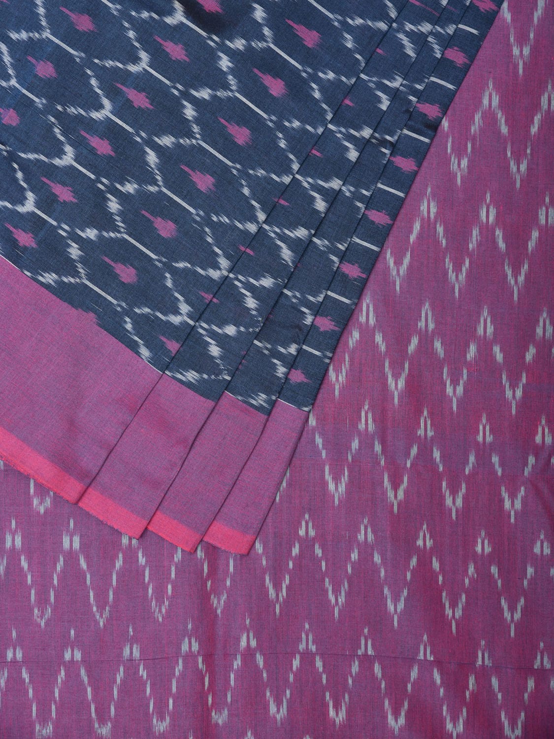 Dark Blue and Purple Pcohampally Single Ikat Cotton Handloom Saree with Grill Design No Blouse i0750
