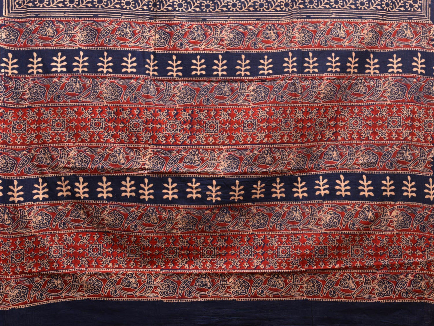 Dark Blue and Red Block Print Cotton Saree with Body Buta and Pallu Design o0541