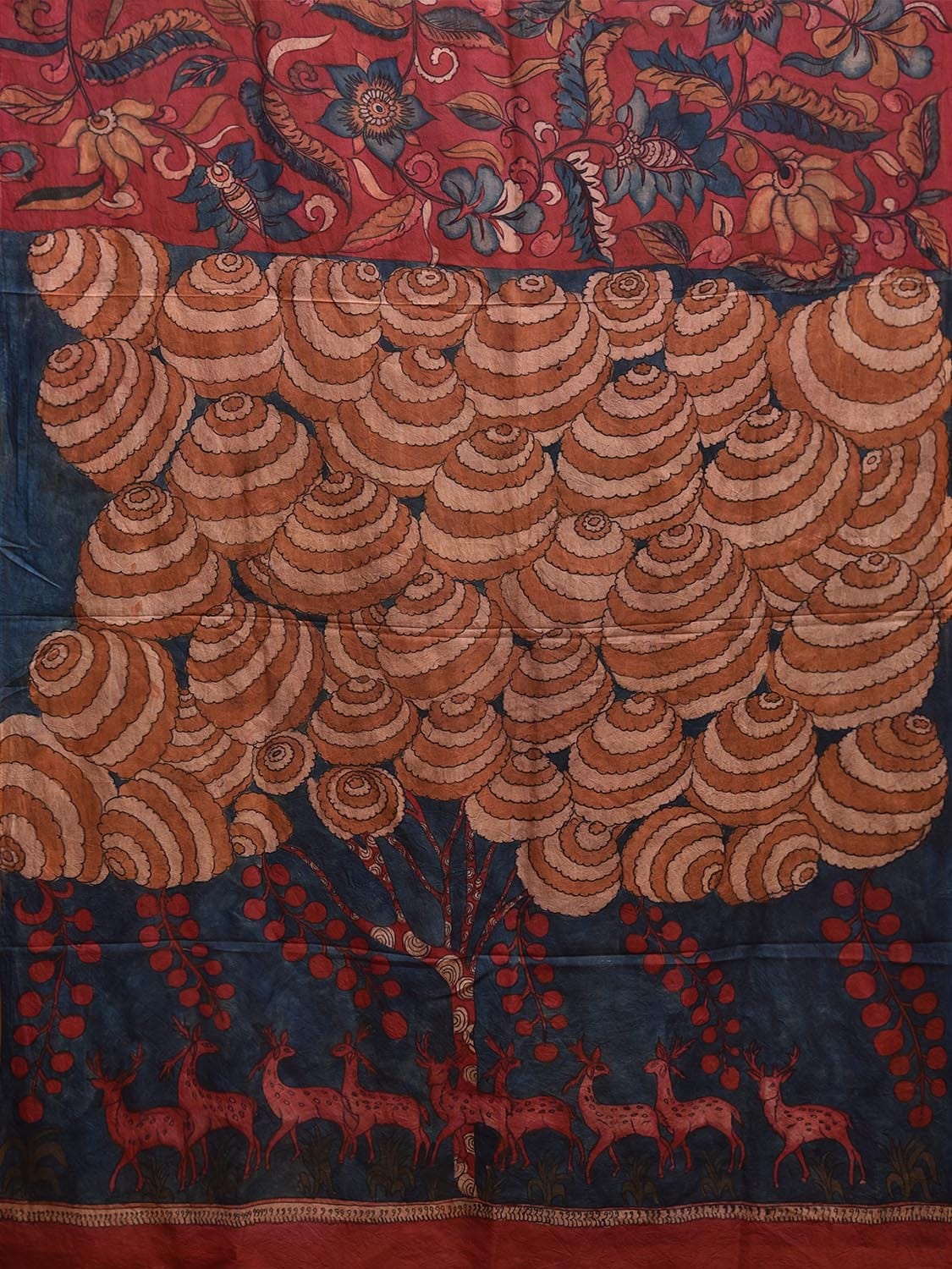 Dark Blue and Red Kalamkari Hand Painted Silk Handloom Saree with Floral and Deers Pallu Design kl0792