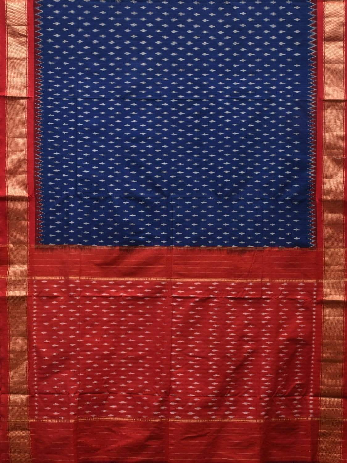 Dark Blue and Red Pochampally Ikat Cotton Handloom Saree with Zari Border Design i0629