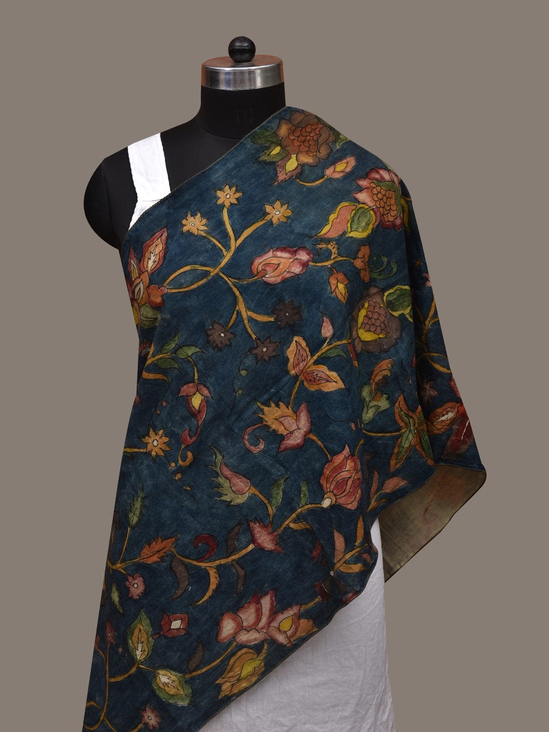 Dark Blue Kalamkari Hand Painted Cotton Handloom Stole with Floral Design ds3022