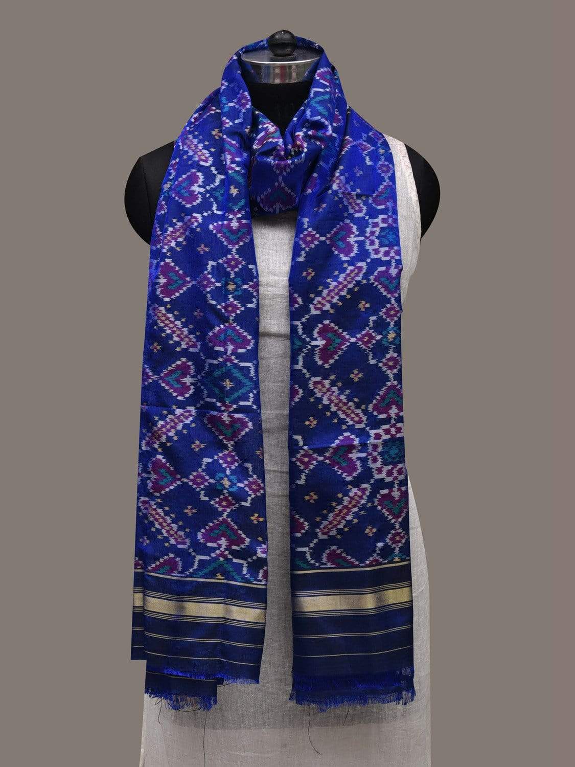 Dark Blue Pochampally Ikat Silk Handloom Dupatta with Grill Design ds2537