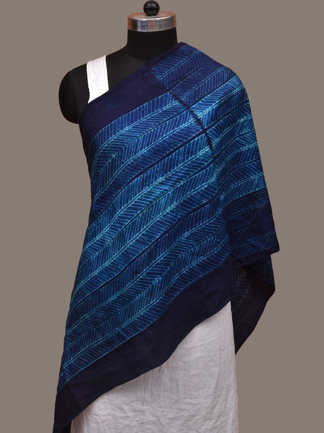 Dark Blue Shibori Silk Handloom Stole with Zig-Zag Design ds3106