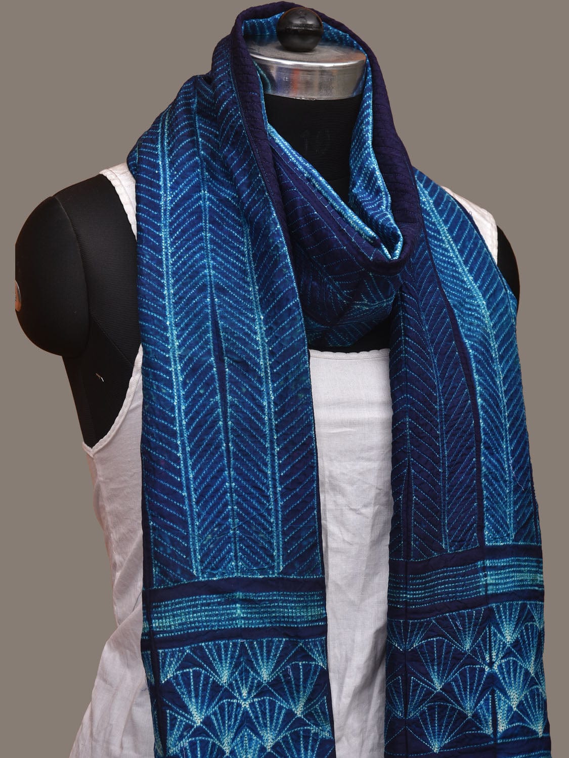 Dark Blue Shibori Silk Handloom Stole with Zig-Zag Design ds3106