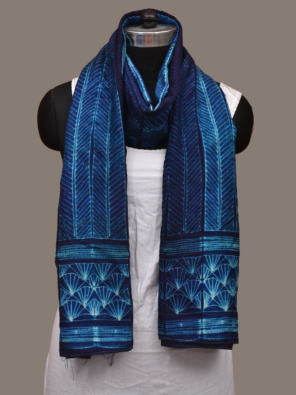 Dark Blue Shibori Silk Handloom Stole with Zig-Zag Design ds3106