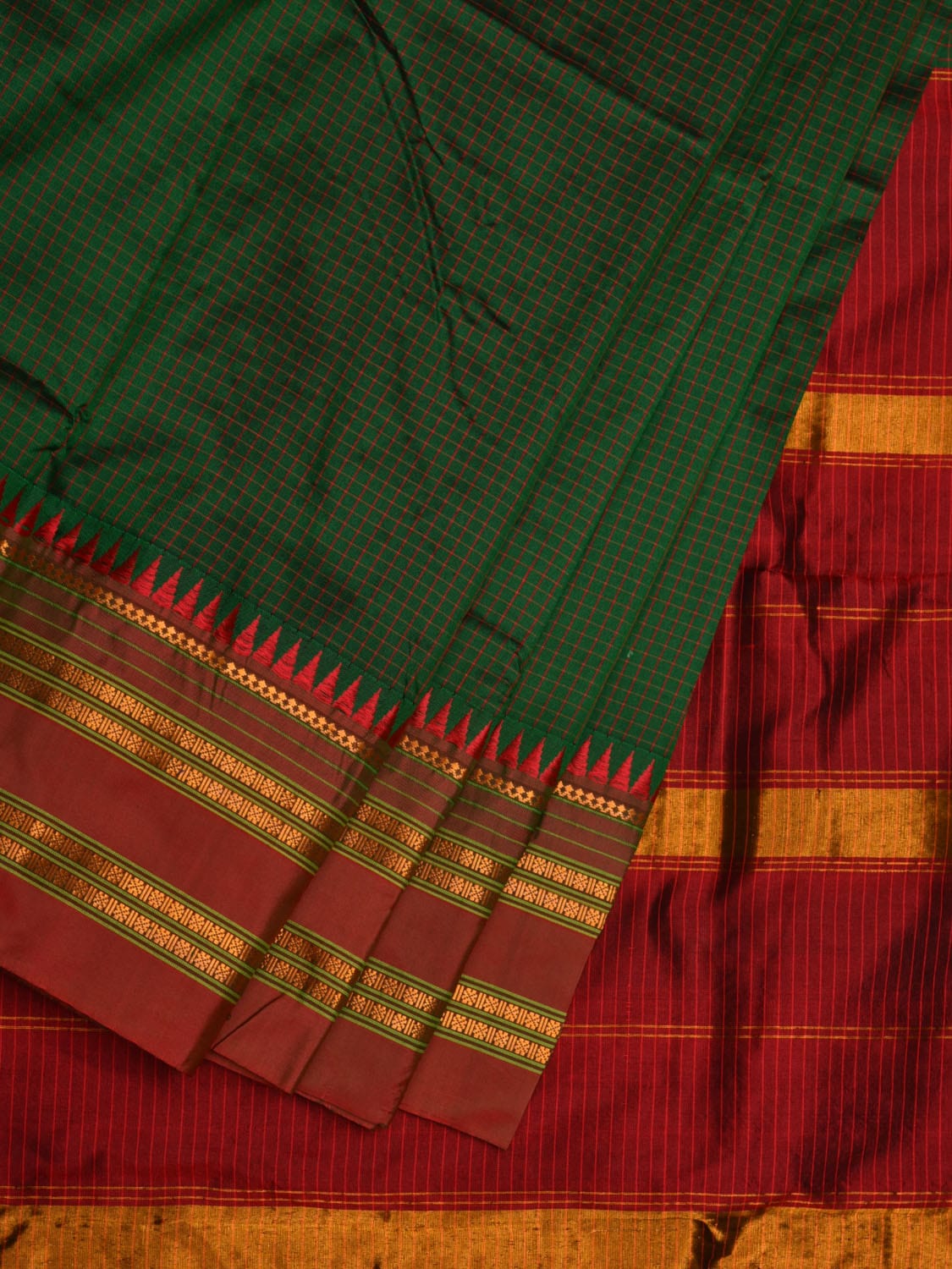 Dark Green and Red Narayanpet Silk Handloom Plain Saree with Traditional Border Design No Blouse np0585