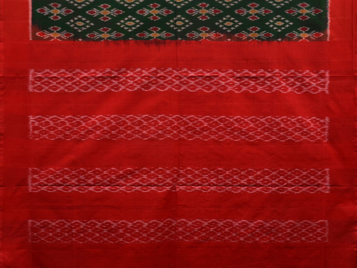 Dark Green and Red Pochampally Ikat Cotton Handloom Saree with All Over Design i0684