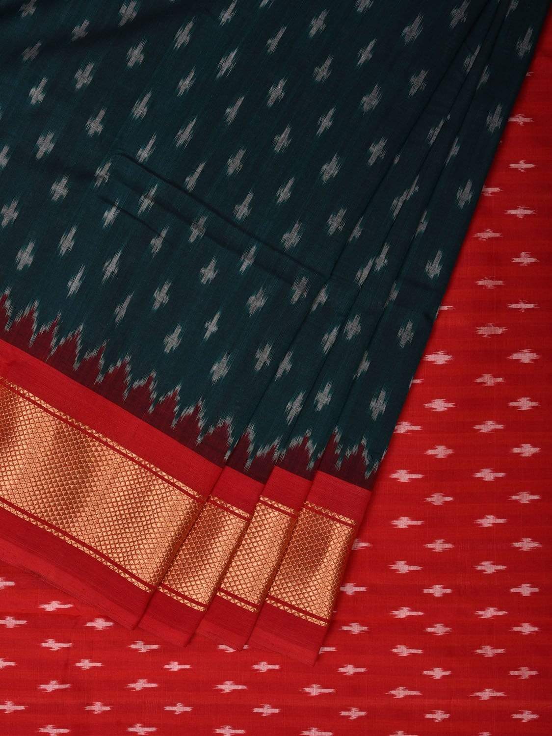 Dark Green and Red Pochampally Ikat Cotton Handloom Saree with Zari Border Design i0620