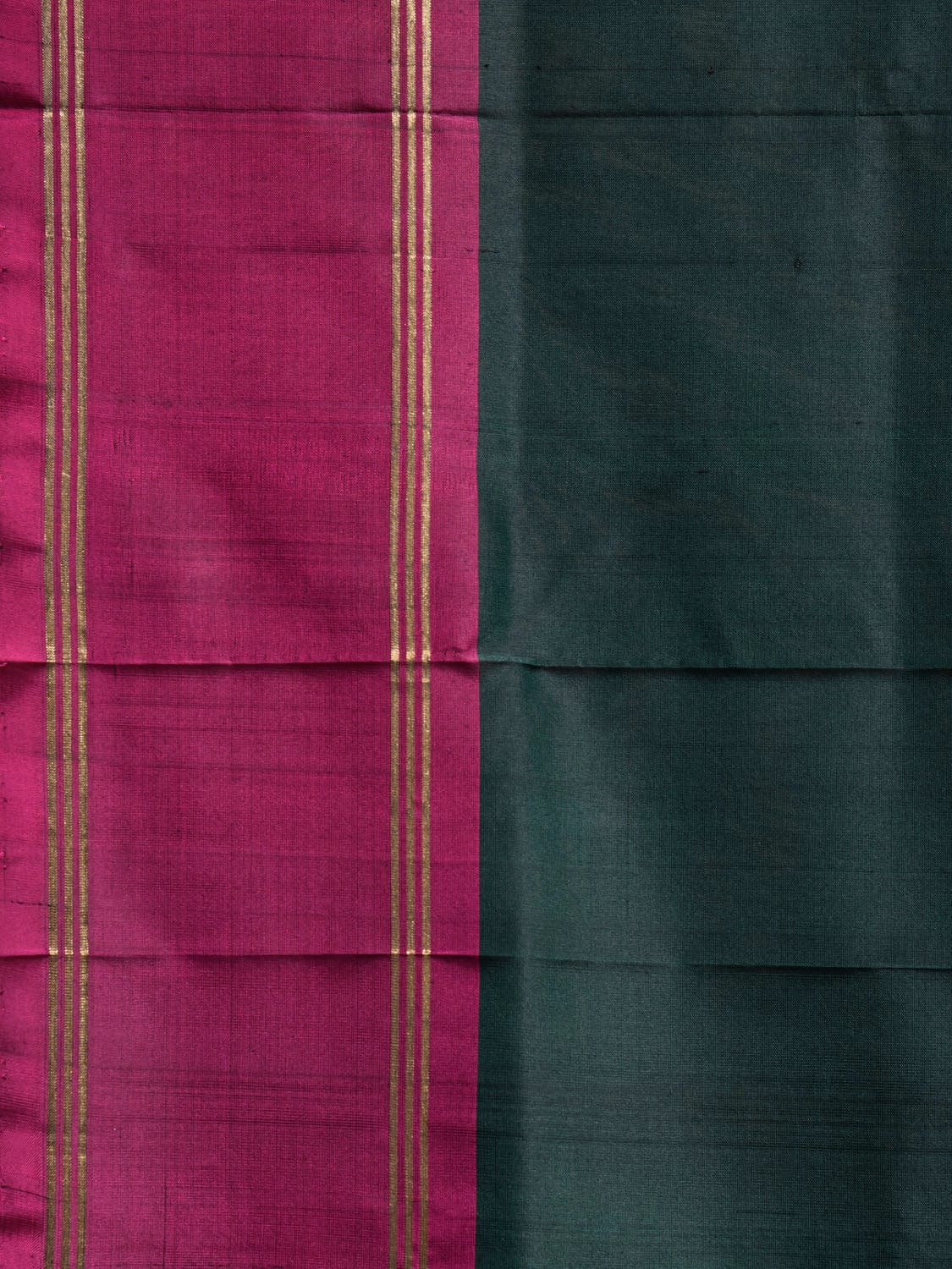 Dark Green and Wine Uppada Silk Handloom Plain Saree with Contrast Pallu Design u2356
