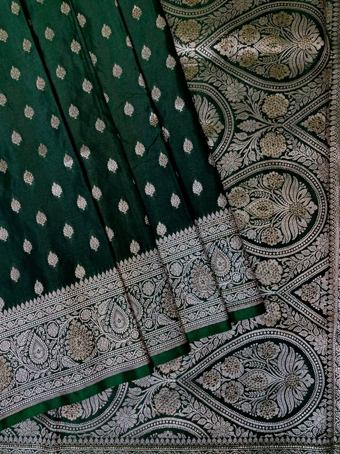 Dark Green Banaras Katan Silk Saree with Body Butti and Stone Work Design b0384ds