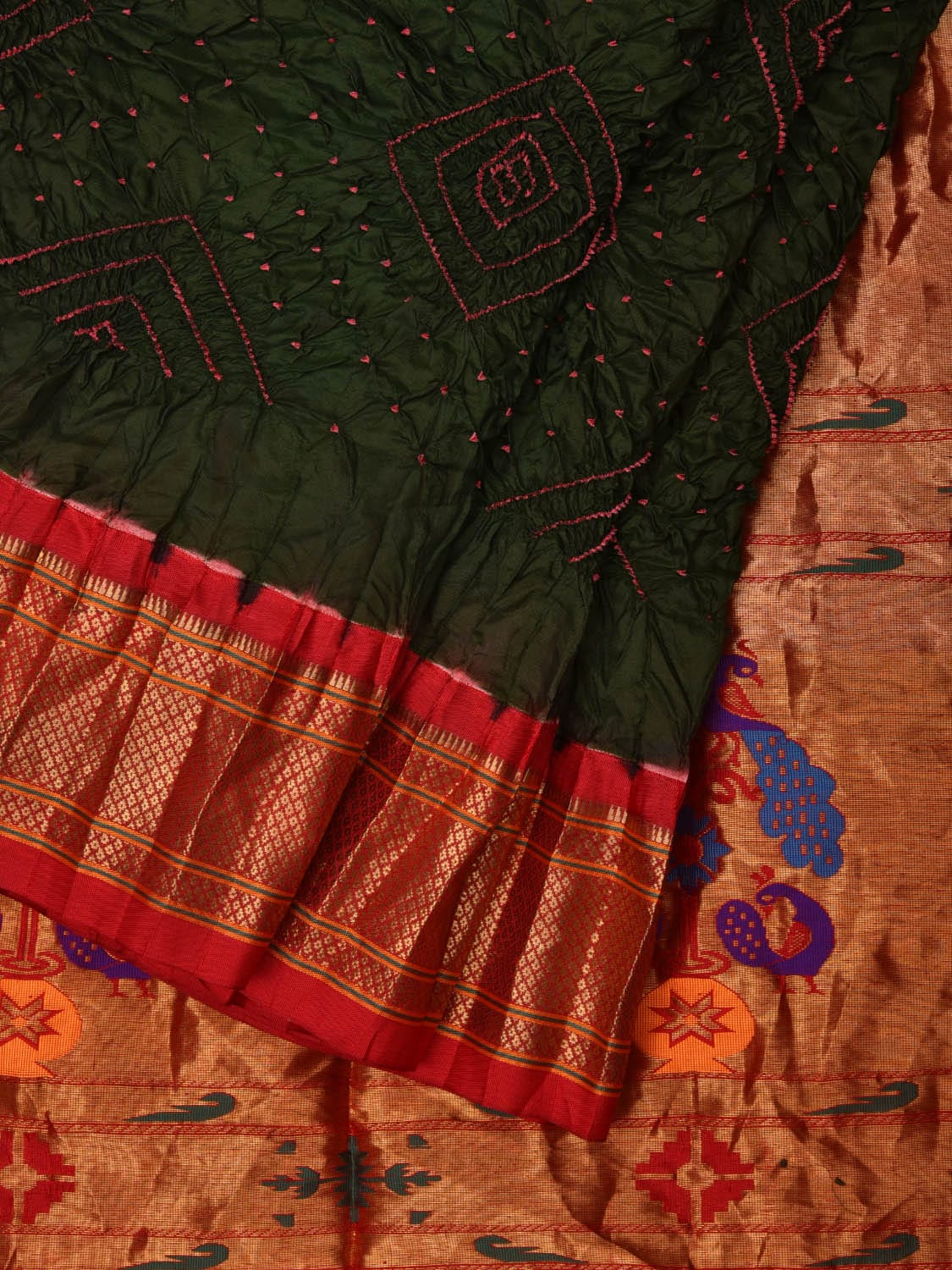 Dark Green Bandhani Paithani Silk Handloom Saree with Pallu Design bn0370