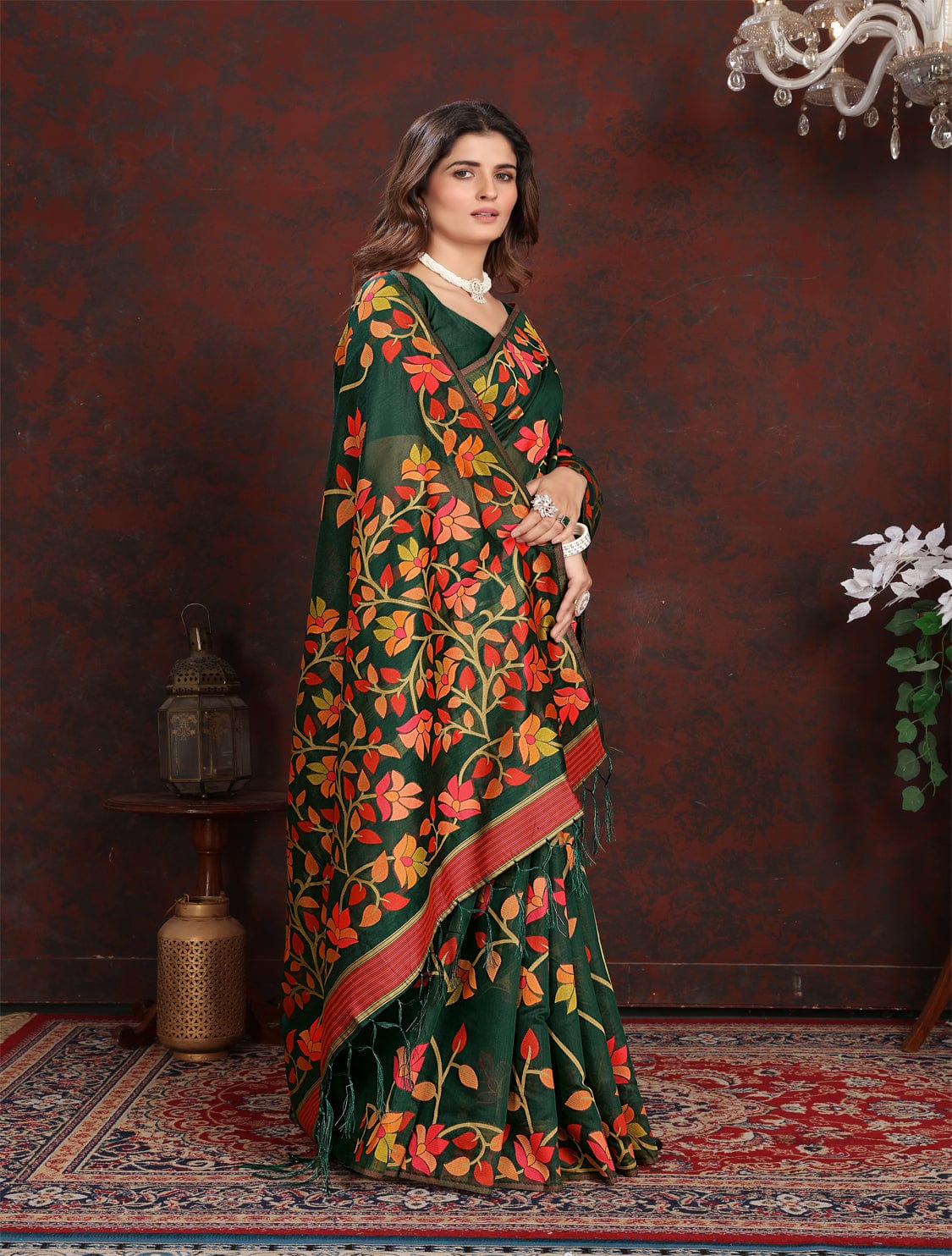 Dark Green Dhakai Jamdani Cotton Viscose Saree with Floral Border and Pallu Design dj0103