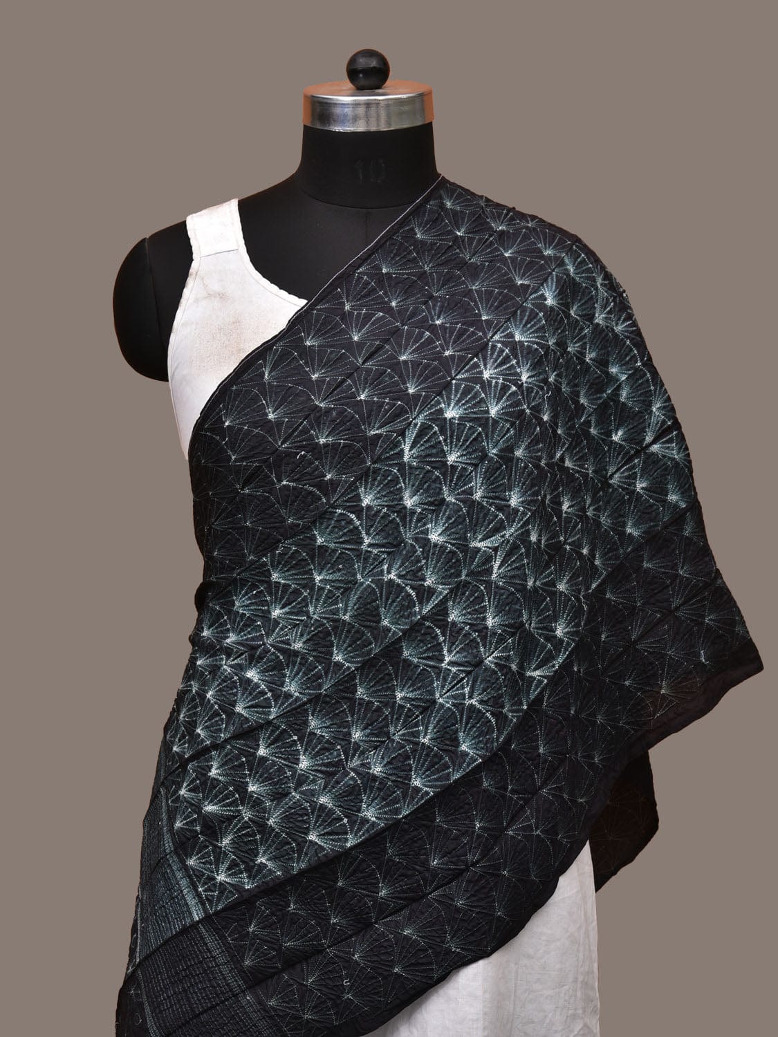 Dark Green Shibori Silk Handloom Stole with Sea Shell Design ds3162