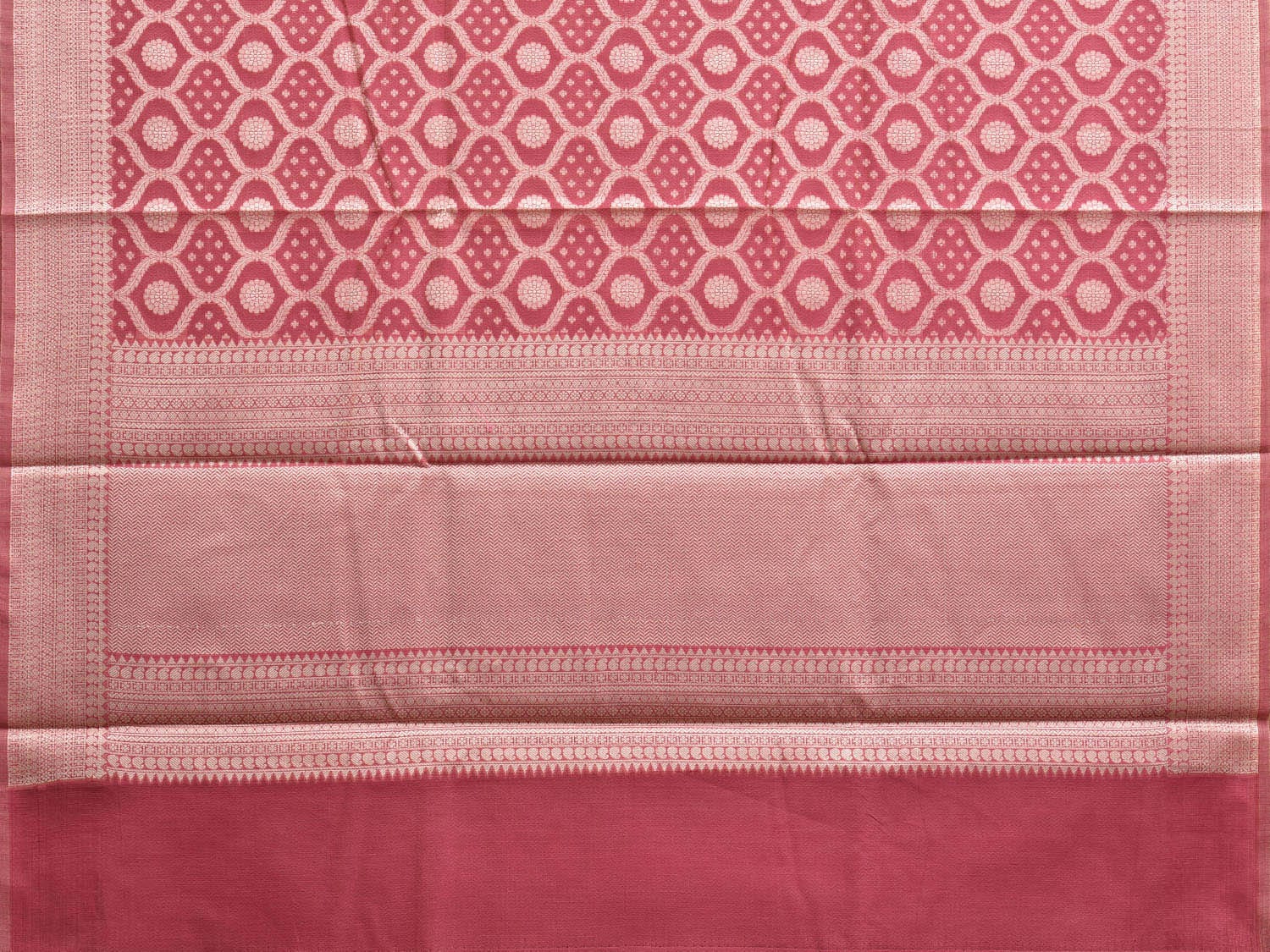 Dark Pink Dhakai Jamdani Cotton Viscose Saree with All Over Grill Design dj0072