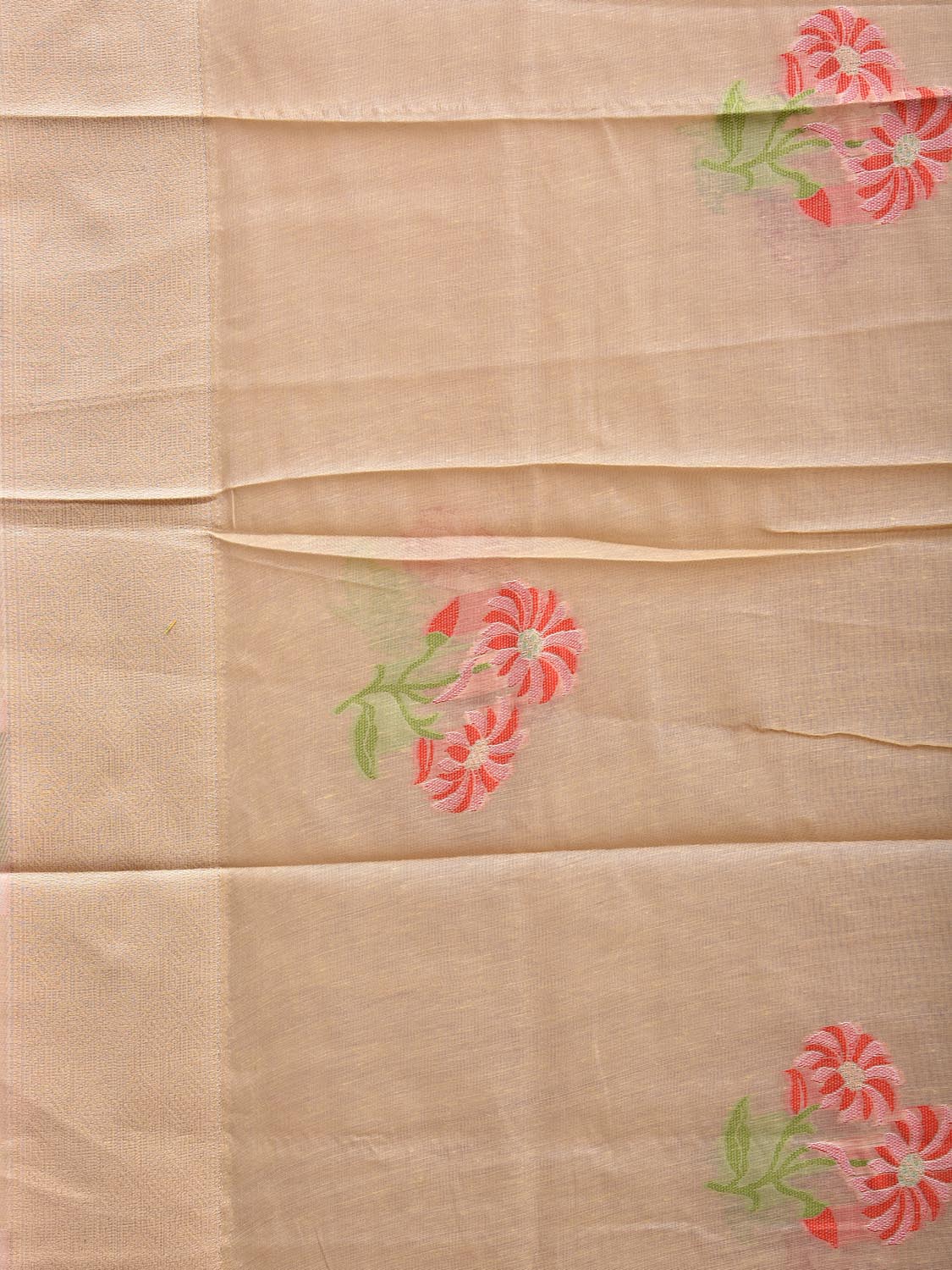 Cream Dhakai Jamdani Cotton Viscose Saree with Body Buta and Floral Pallu Design dj0023