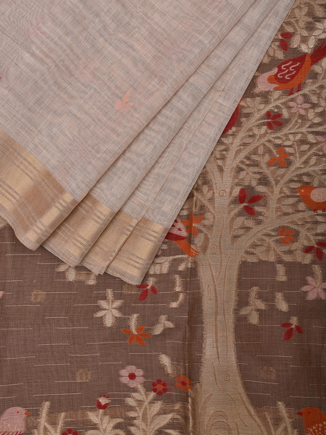 Cream and Khaki Dhakai Jamdani Cotton Viscose Saree with Tree and Birds Pallu Design dj0056