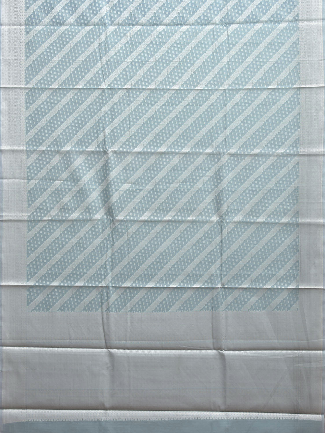 Light Turquoise Dhakai Jamdani Cotton Viscose Saree with Diagonal and Border Design dj0136