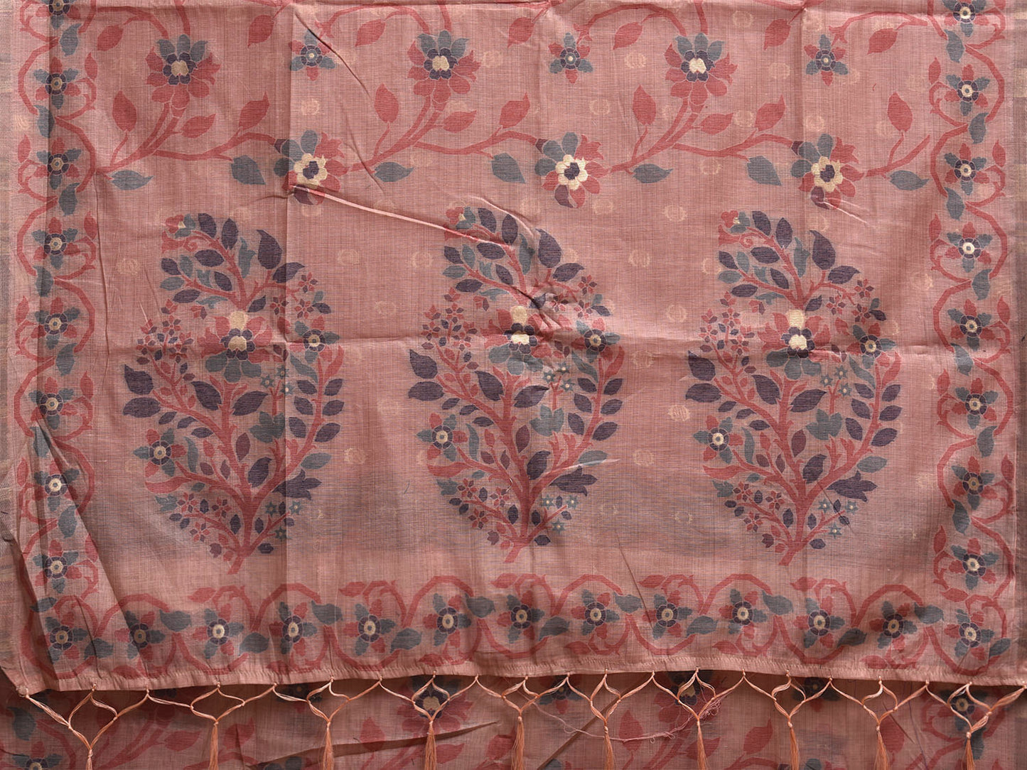 Light Pink Dhakai Jamdani Cotton Viscose Saree with All Over Floral Design dj0151