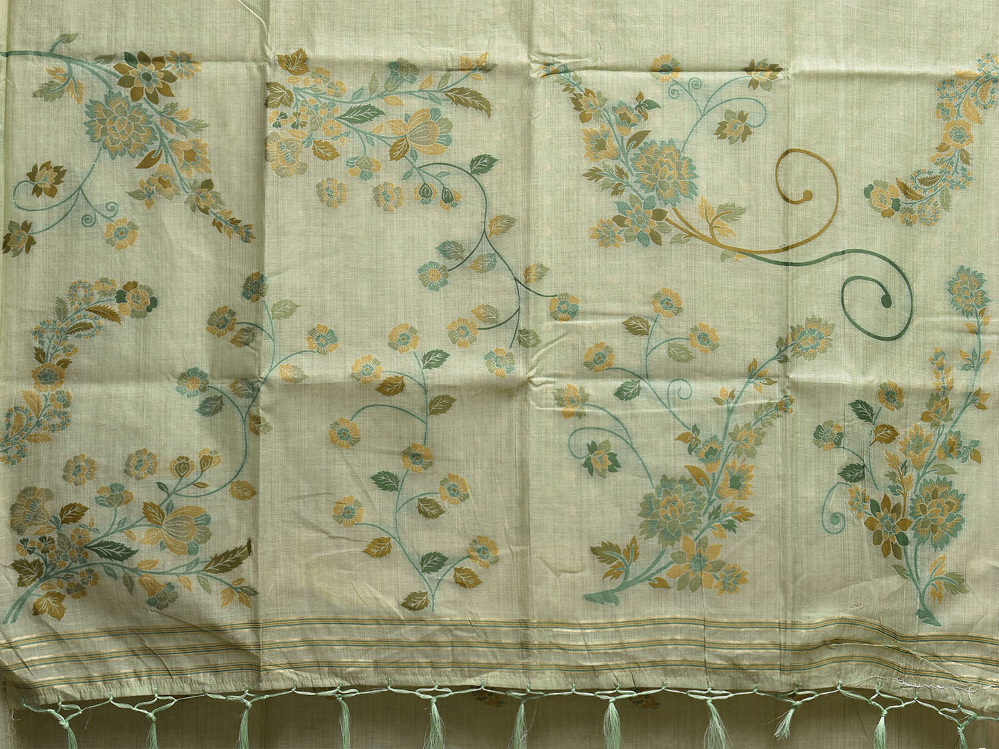 Light Green Dhakai Jamdani Cotton Viscose Saree with Floral Pallu Design dj0152