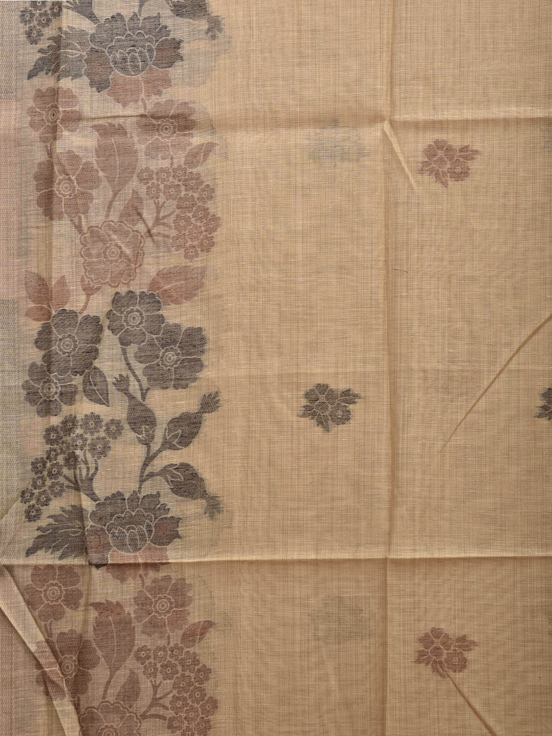 Fawn Dhakai Jamdani Cotton Viscose Saree with Floral Buta and Pallu Design dj0186