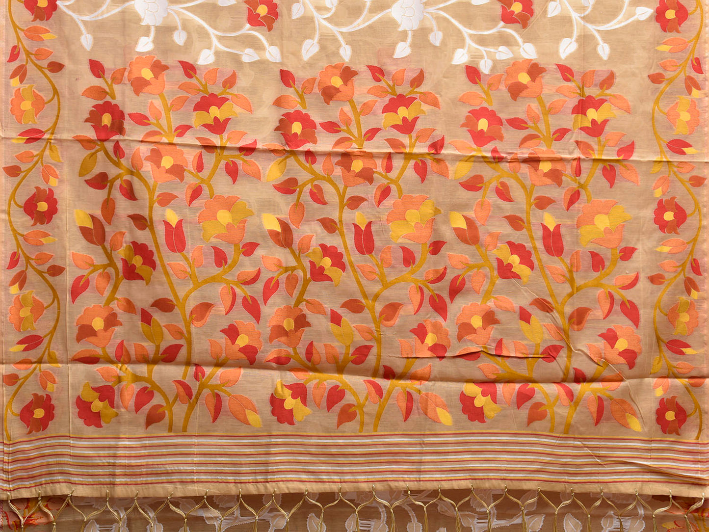 Cream Dhakai Jamdani Cotton Viscose Saree with All Over Floral Design dj0188