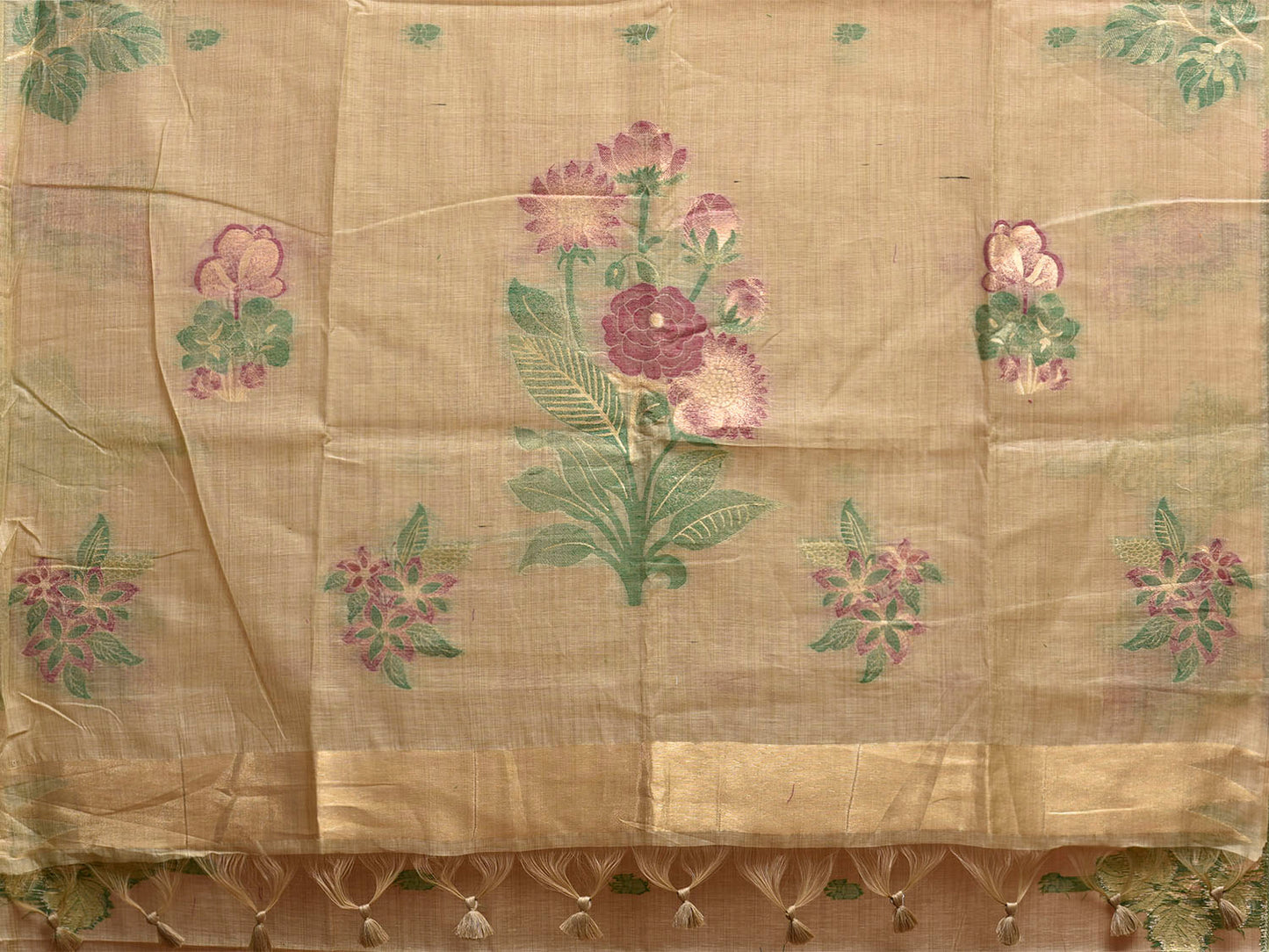 Cream Dhakai Jamdani Cotton Viscose Saree with Floral Border and Pallu Design dj0201