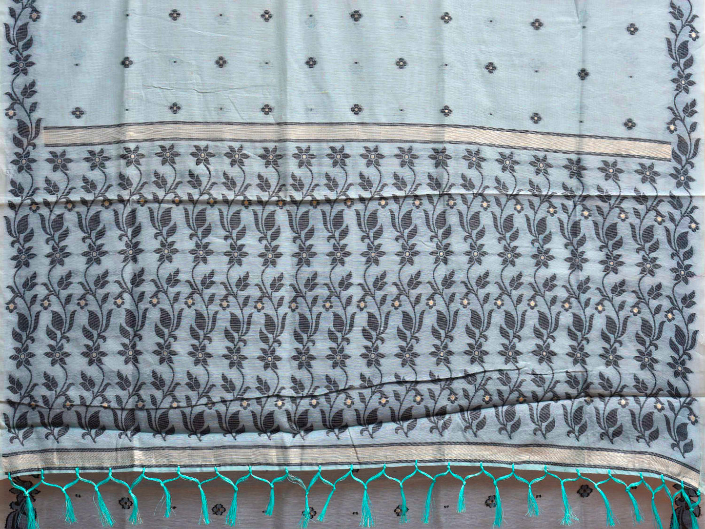 Light Turquoise Dhakai Jamdani Cotton Viscose Saree with Floral Border and Pallu Design dj0206