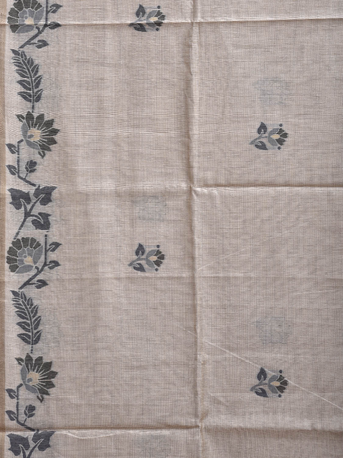 Light Khaki Dhakai Jamdani Cotton Viscose Saree with Floral Border and Pallu Design dj0209