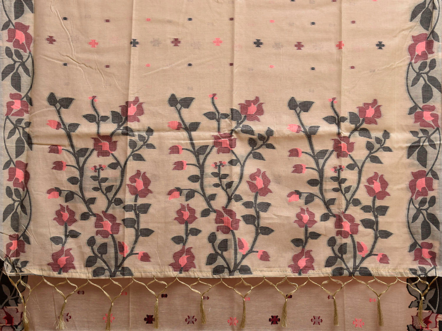 Cream Dhakai Jamdani Cotton Viscose Saree with Floral Border and Pallu Design dj0210