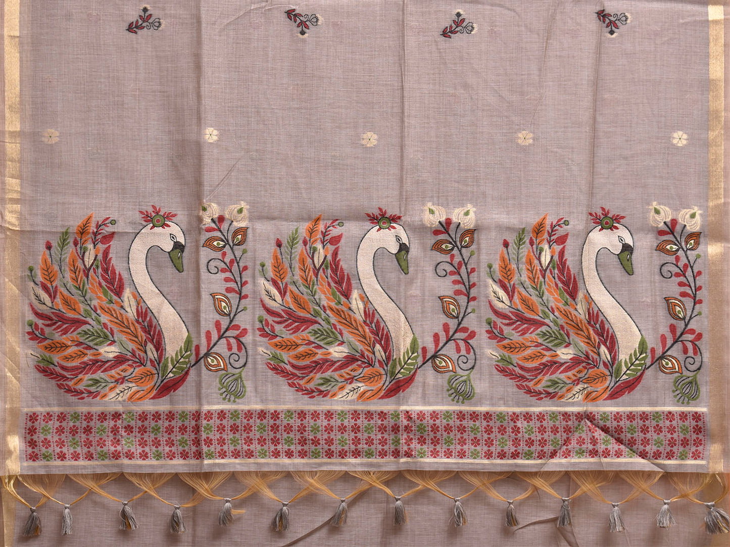 Light Grey Dhakai Jamdani Cotton Viscose Saree with Swan Pallu Design dj0290
