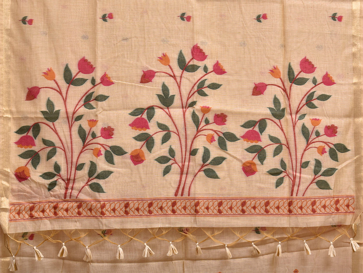 Cream Dhakai Jamdani Cotton Viscose Saree with Floral Pallu Design dj0292