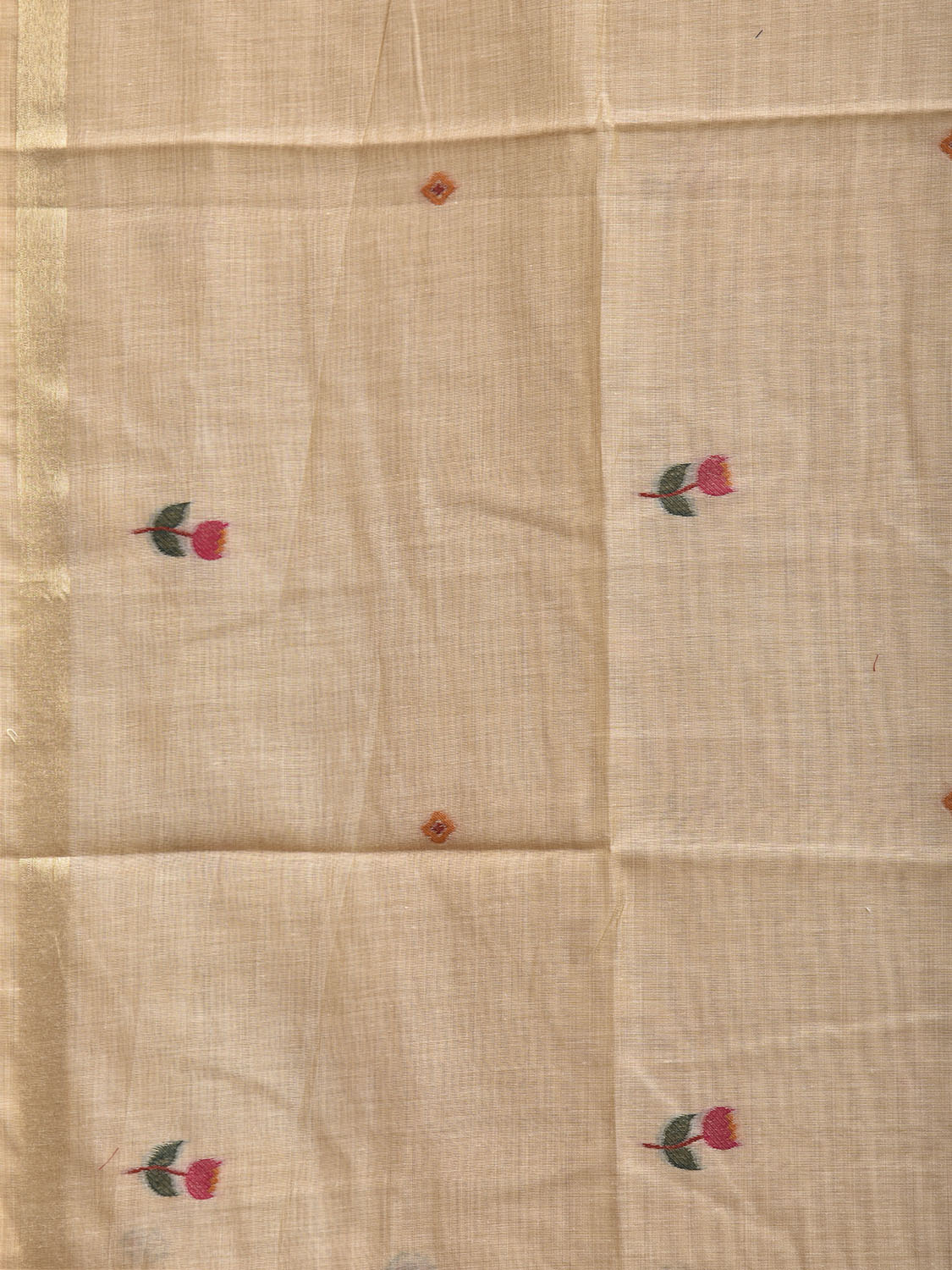 Cream Dhakai Jamdani Cotton Viscose Saree with Floral Pallu Design dj0292