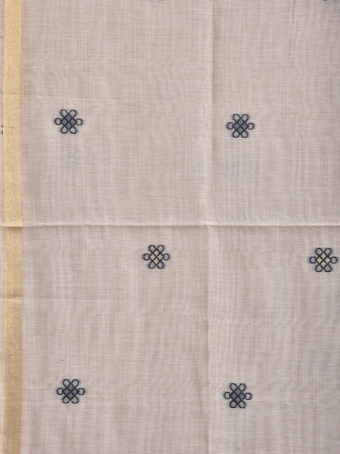 White Dhakai Jamdani Cotton Viscose Saree with Floral Pallu Design dj0293