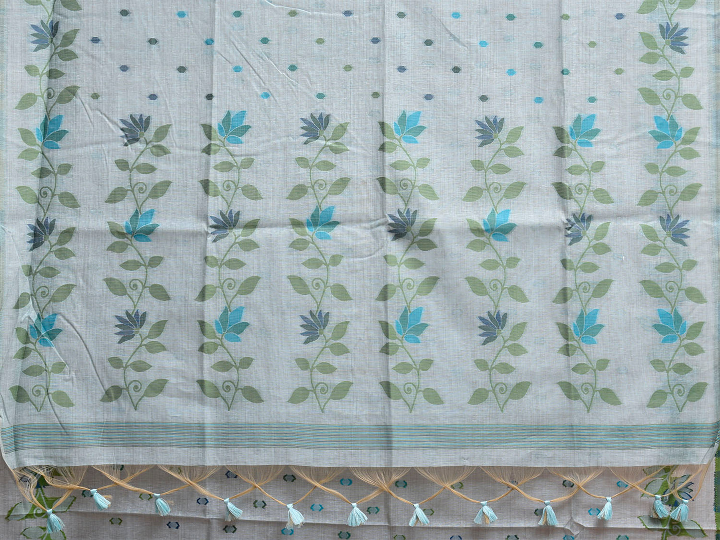 Light Blue Dhakai Jamdani Cotton Viscose Saree with Floral Border and Pallu Design dj0296