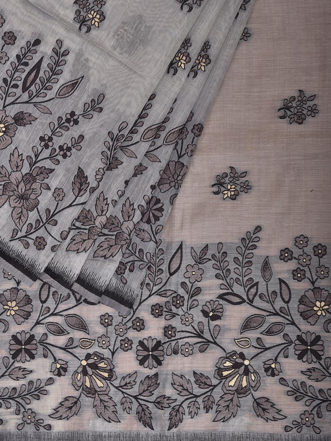 Light Grey Dhakai Jamdani Cotton Viscose Saree with Floral Pallu and Border Design dj0309
