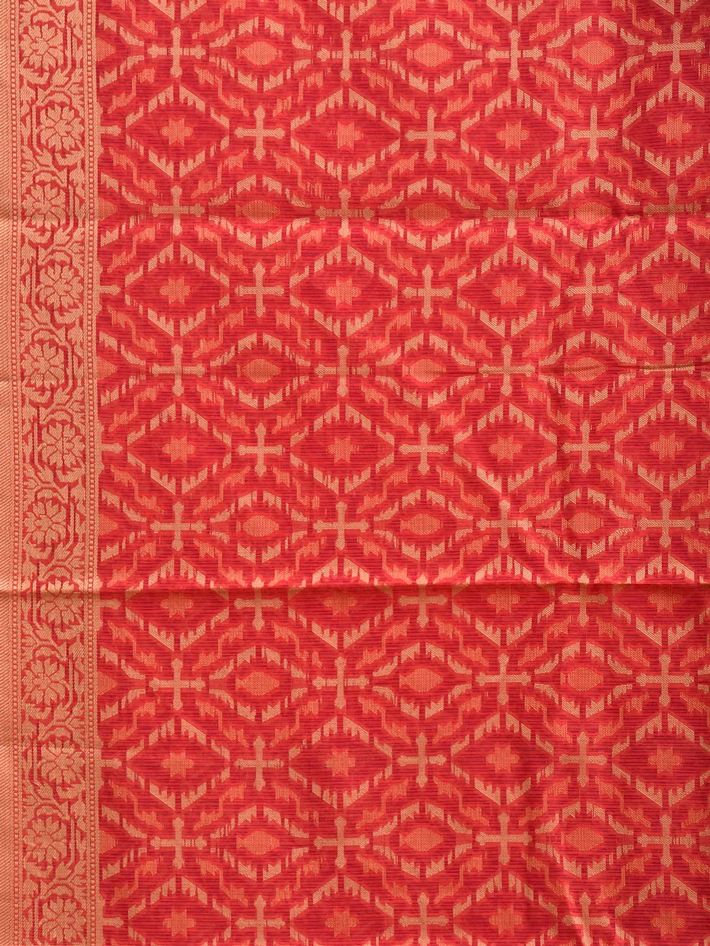 Red Dhakai Jamdani Cotton Viscose Saree with All Over and Floral Pallu Design dj0331