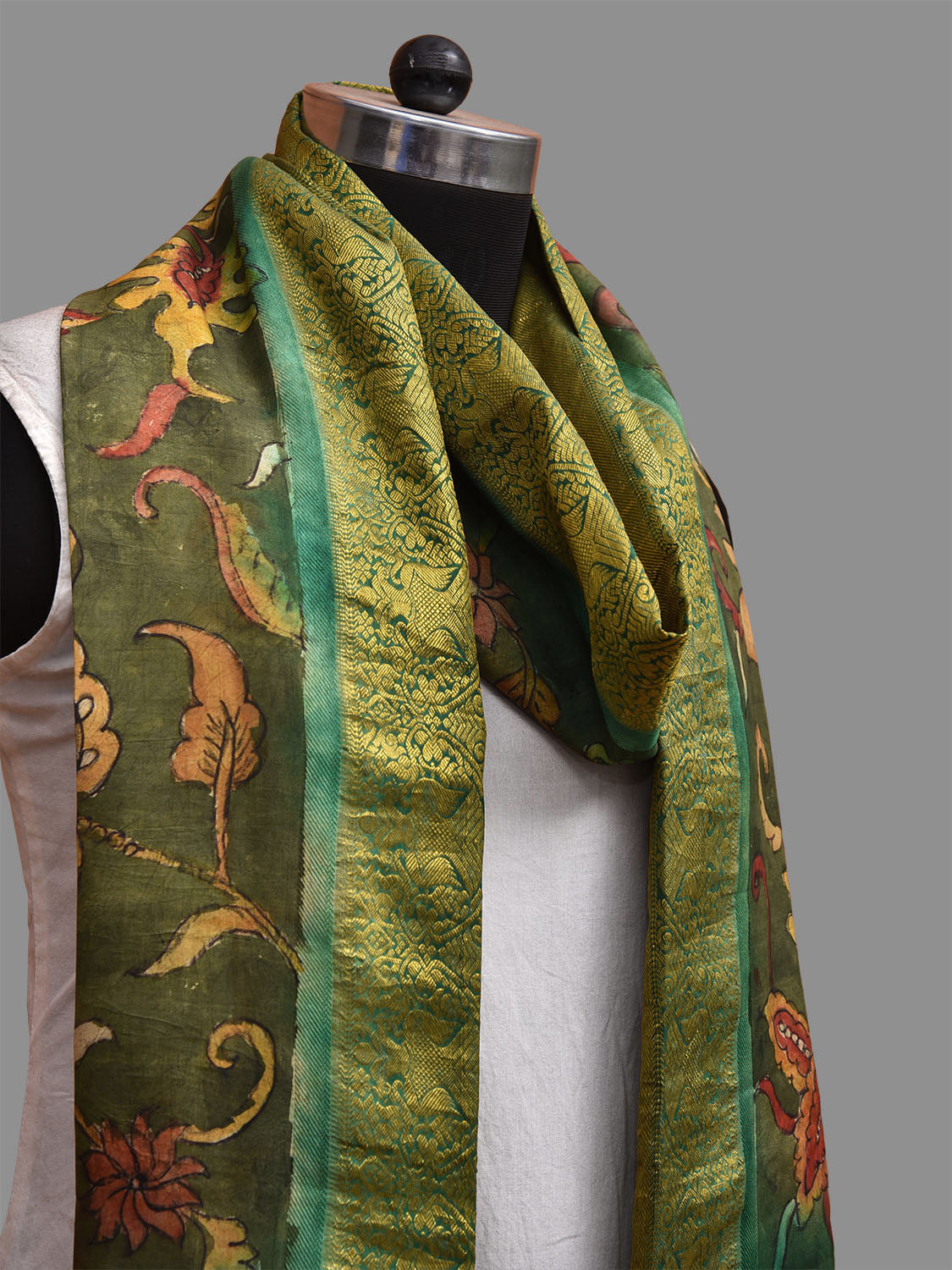 Green Kalamkari Hand Painted Kanchipuram Silk Handloom Dupatta with Floral Design ds3681