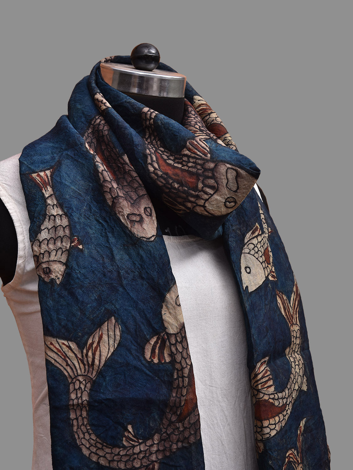 Dark Blue Kalamkari Hand Painted Tussar Handloom Stole with Fishes Design ds3683